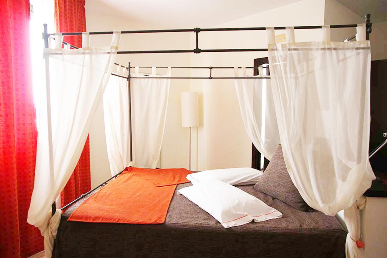 Hotel Al Ritrovo Castelluzzo Exteriör bild