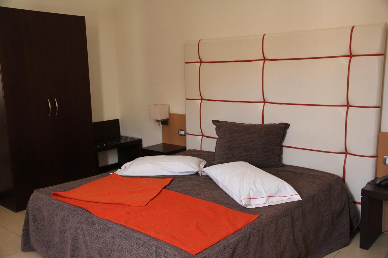 Hotel Al Ritrovo Castelluzzo Exteriör bild
